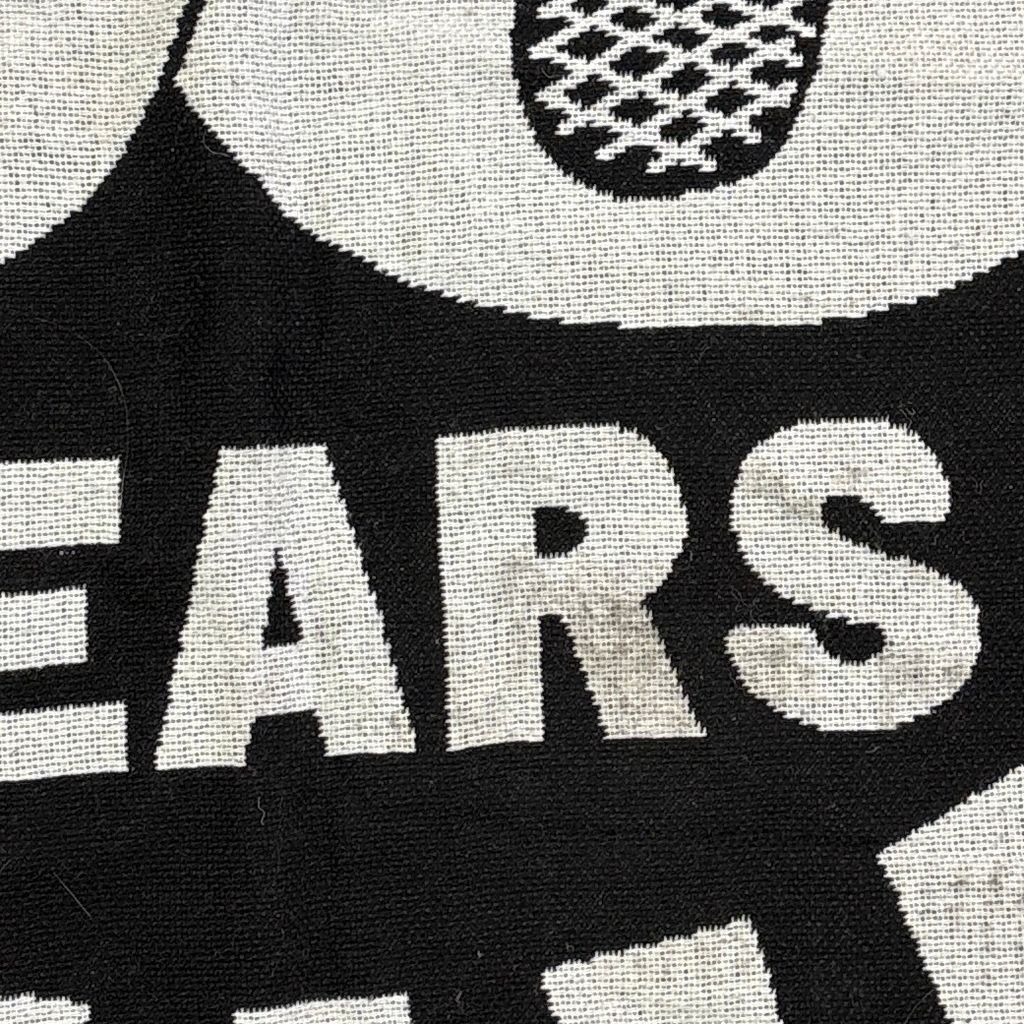 入手困難VANSバンズ50周年記念ラグマルチカバーモノトーンストリートブラック黒 vintageラグ ブランケット マルチカバー タペストリー 企業ロゴ 50周年