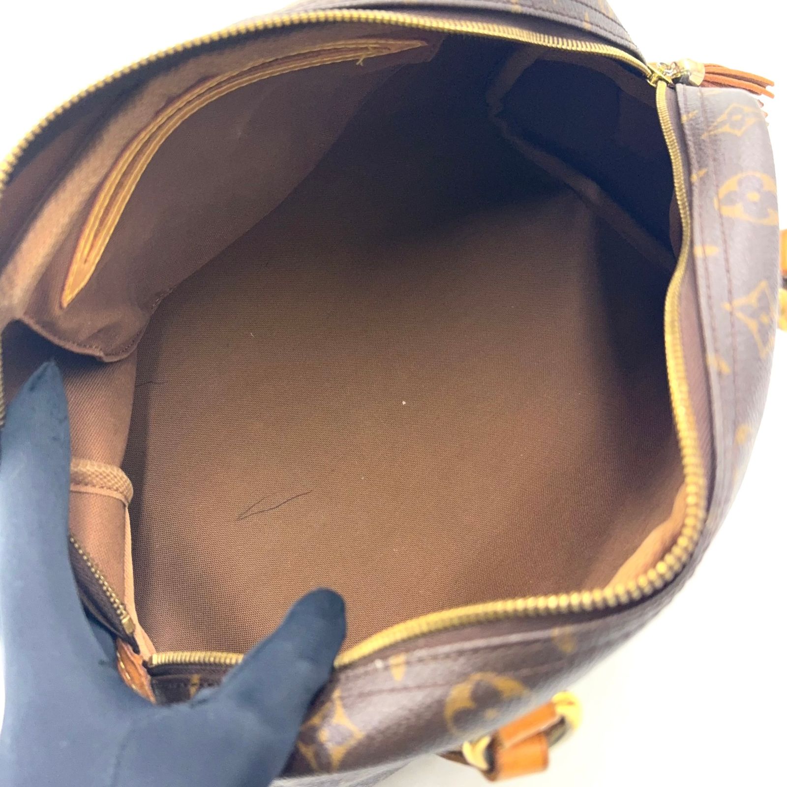 新着】LOUIS VUITTON モントルグイユPM モノグラム モノグラム 