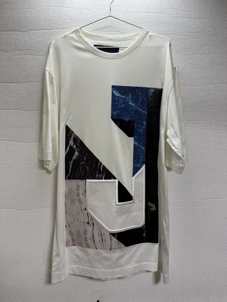 Juun J オーバーサイズ 白 ナンバー グラフィック 長袖 Tシャツ (48)