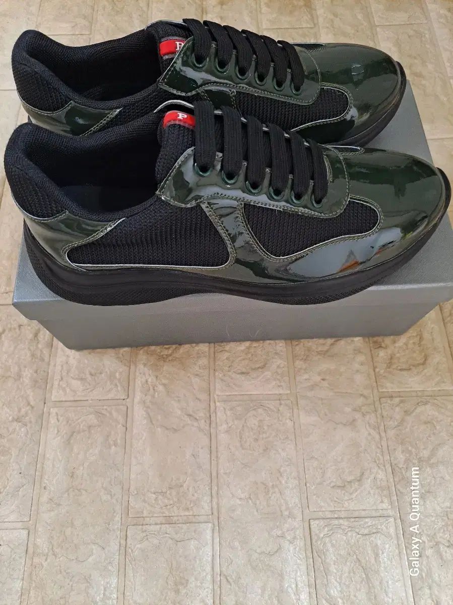 PRADA プラダ スニーカー