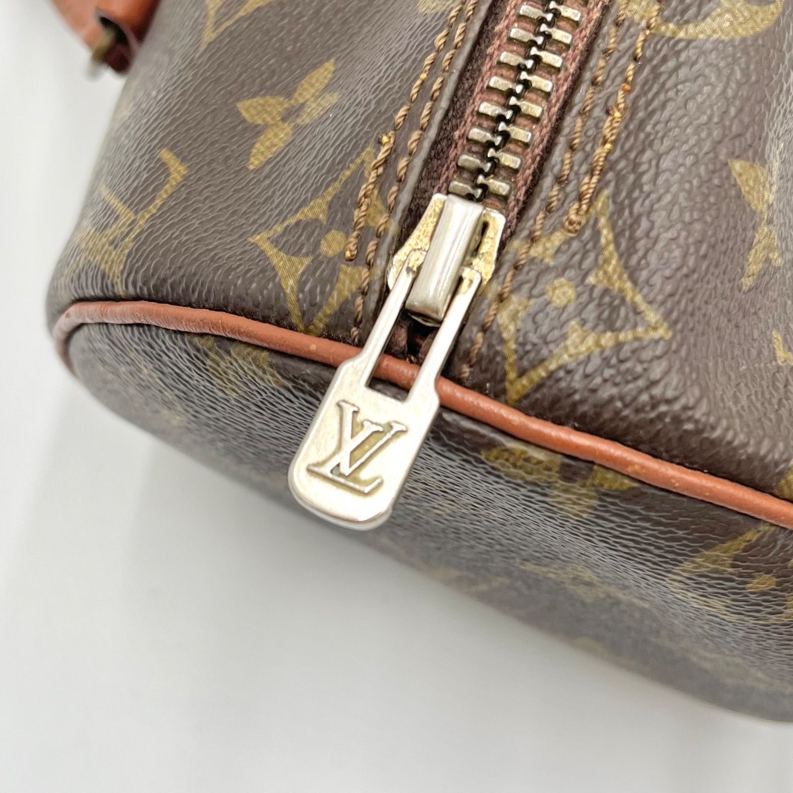 LOUIS VUITTON ルイヴィトン パピヨン26 モノグラム ハンドバッグ 筒型