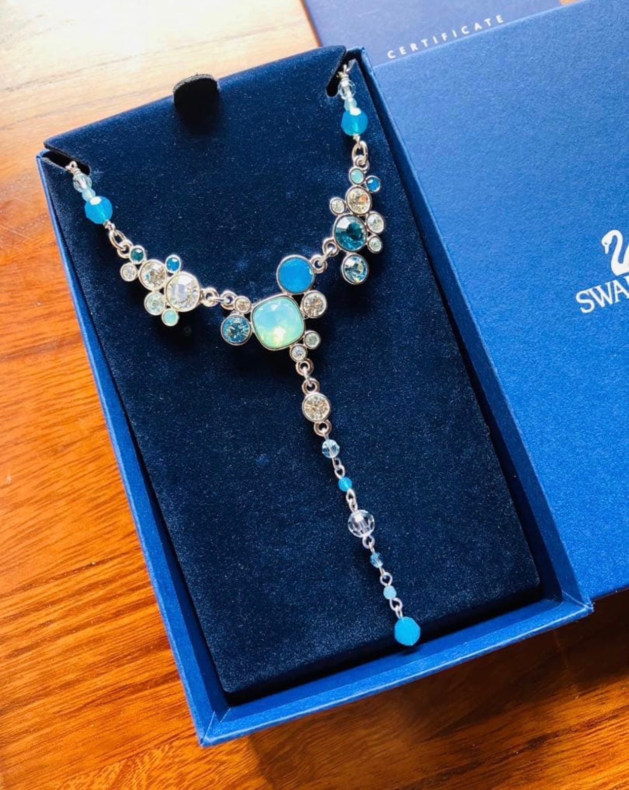ほぼ新品 スワロフスキー Swarovski Gisele Blue ネックレス - メルカリ