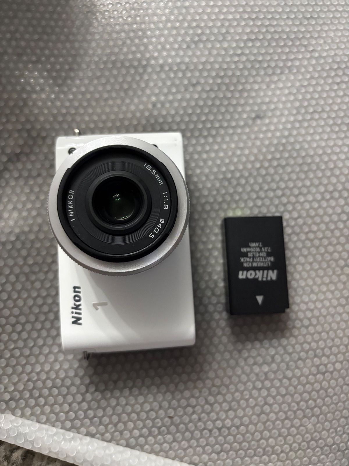 Nikon 1 J1 　　26040724
