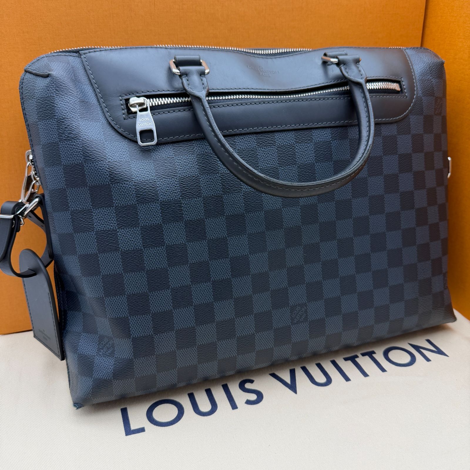 LOUIS VUITTON ダミエ グラフィット ポルトドキュマンジュール