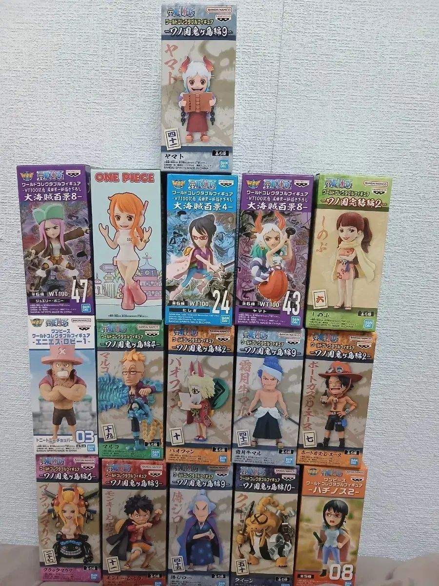 ONE PIECE WORLD COLLECTABLE FIGURE (BANDAI)