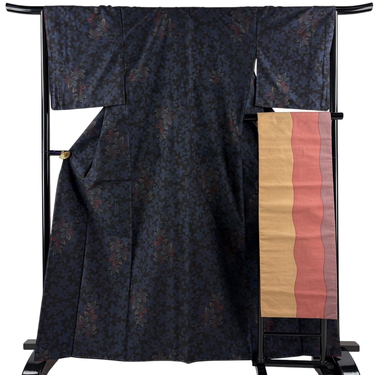 紬 身丈164cm 裄丈65.5cm M 袷 名古屋帯セット 葉柄 黒 正絹 秀品 【中古】