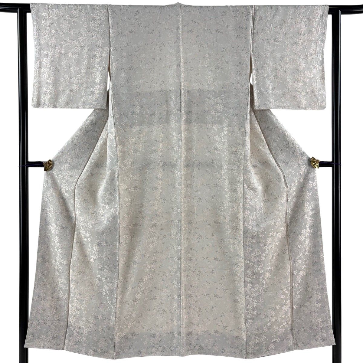 【美品】 小紋 身丈150cm 裄丈61.5cm S 袷 桜 灰色 正絹 名品 【中古】