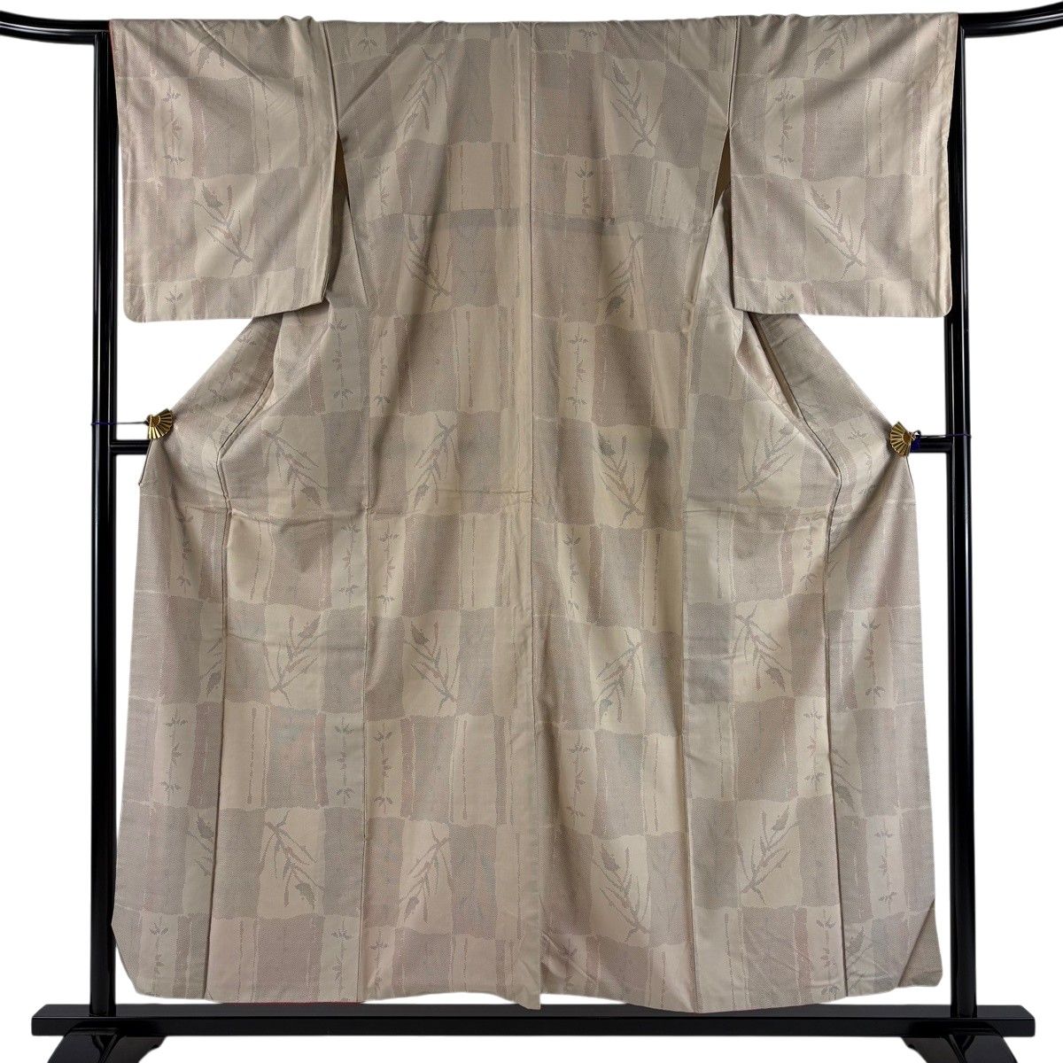 【美品】 紬 身丈155.5cm 裄丈66.5cm M 袷 変わり市松 葉柄 ベージュ 正絹 秀品 【中古】