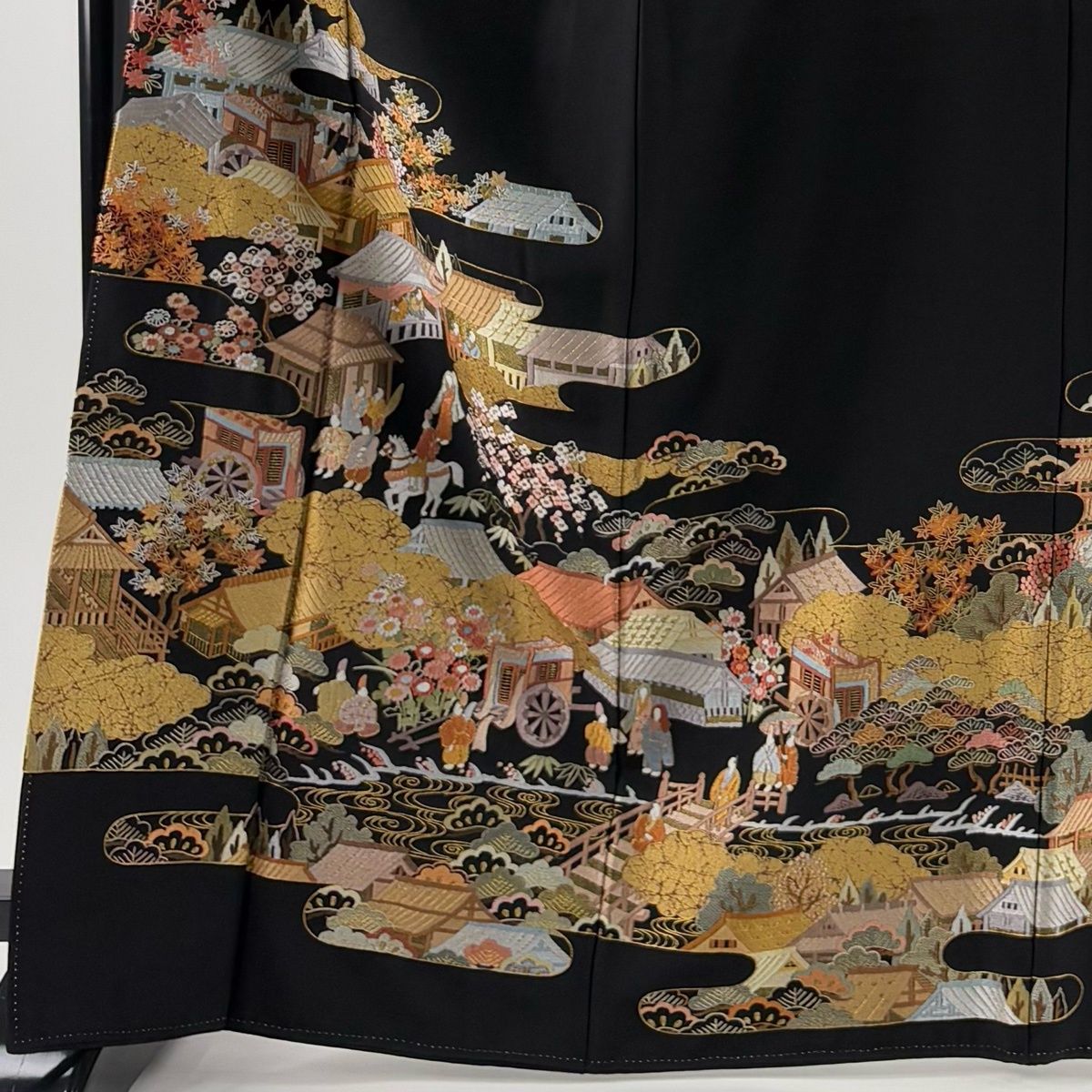 黒留袖 身丈161.5cm 裄丈66cm M 袷 落款あり 松 水辺の風景