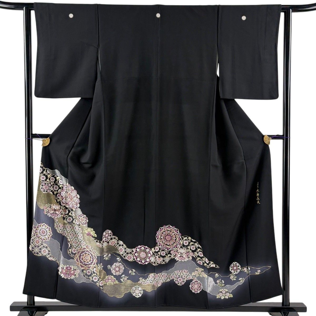 黒留袖 身丈155.5cm 裄丈61cm S 袷 やまと 正倉院大唐華文 向かい鳥 刺繍 金銀糸 黒 正絹 名品 【中古】