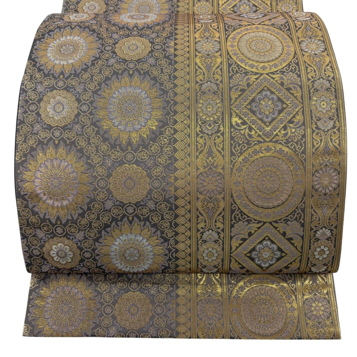 【美品】 袋帯 名品 草木染 意匠保全 華文 草花 箔 金色 六通 正絹 【中古】