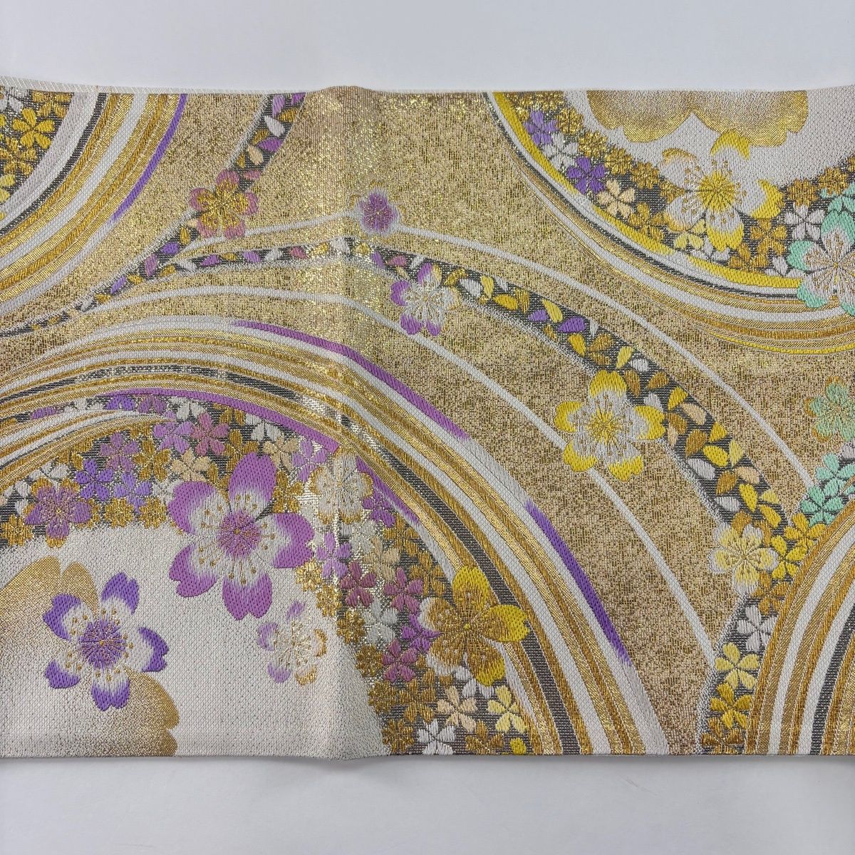 袋帯 秀品 振袖向き 桜 箔 金糸 金色 六通 正絹 【中古】 - メルカリ