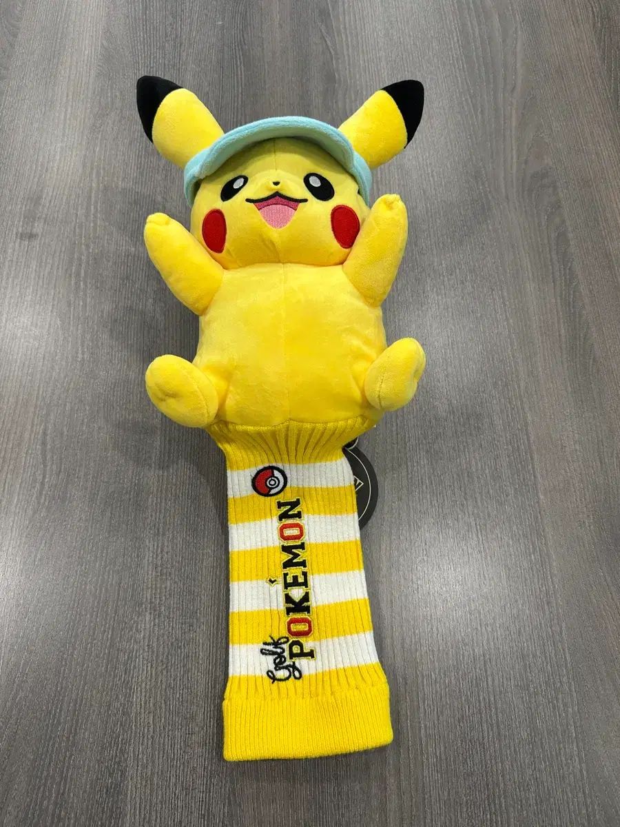 ピカチュウドライバーヘッドカバー - メルカリ