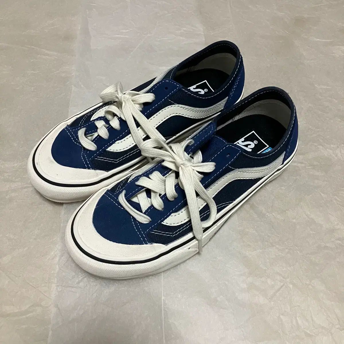 VANS スタイル 36 デコン SF 'シャーク ピン - ソルト ウォッシュ' 230
