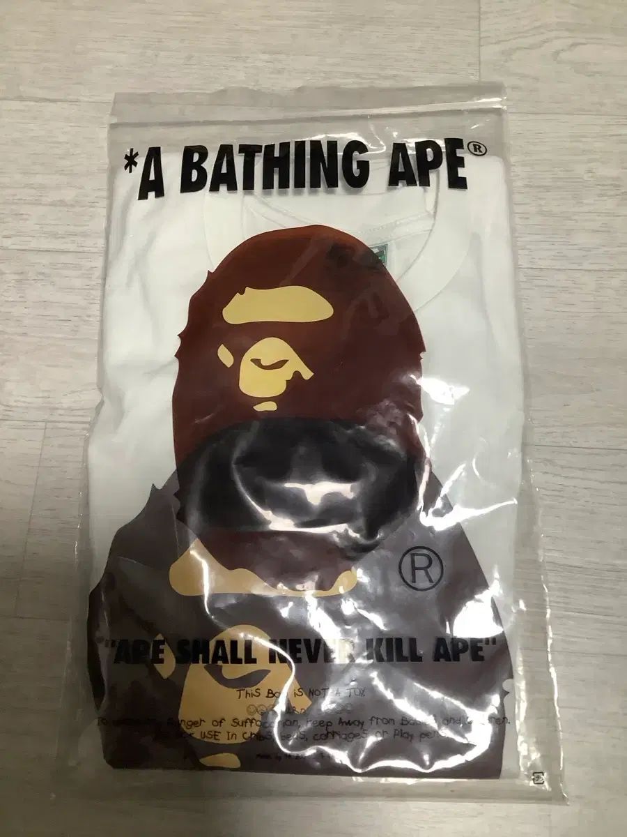 アベイシングエイプ バイ ベイ(BAE・ジンソル) 白
