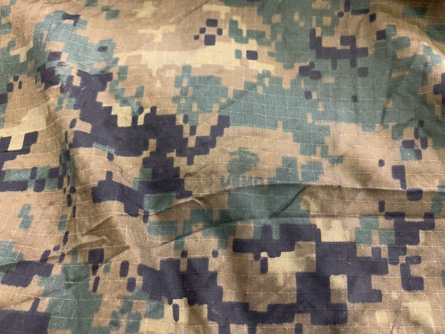 数量限定【米軍放出品】2006年 タープ テントシ ート 225cm×200cm 匂い