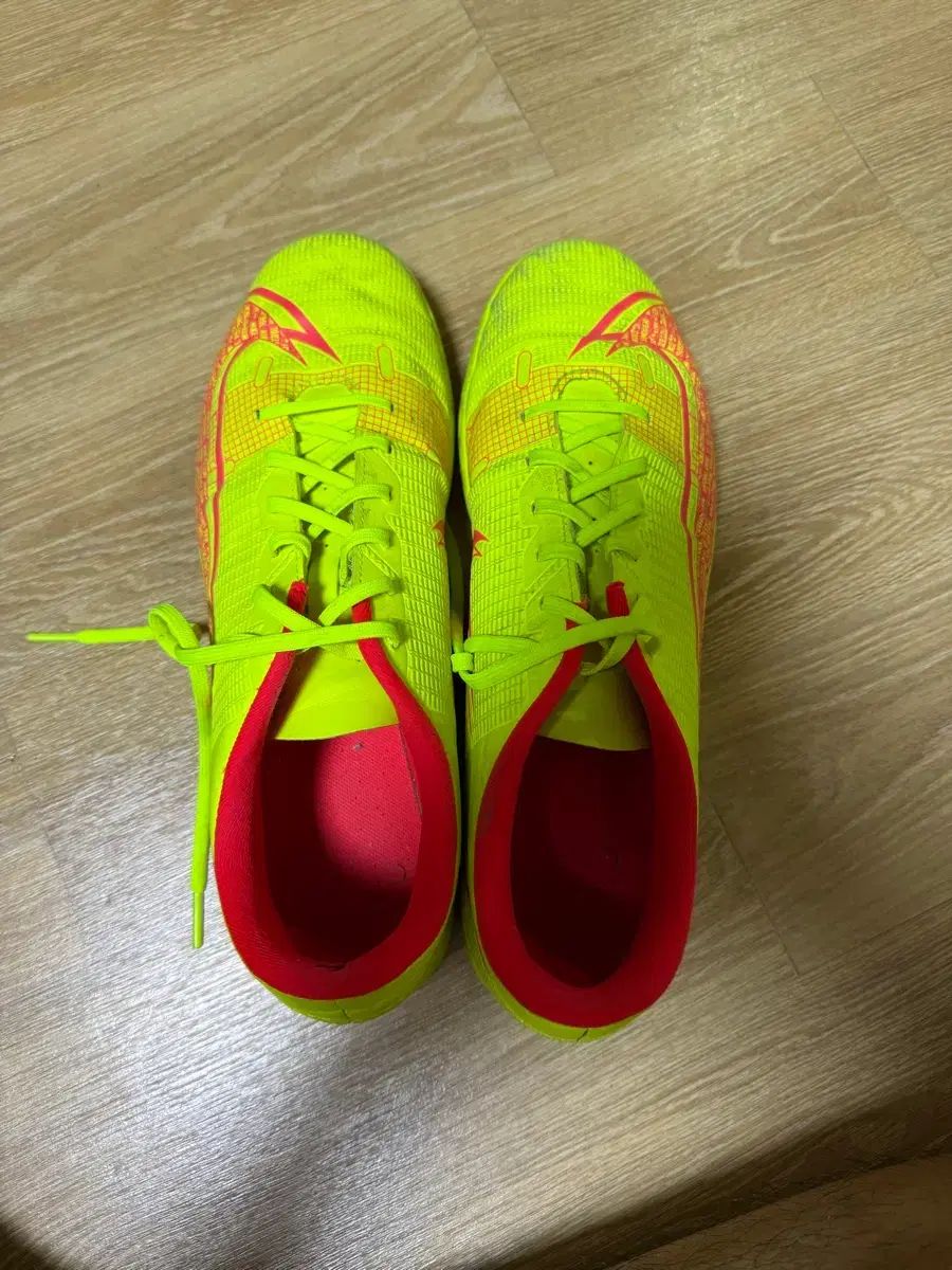 ナイキ マーキュリアル サッカーシューズ 275