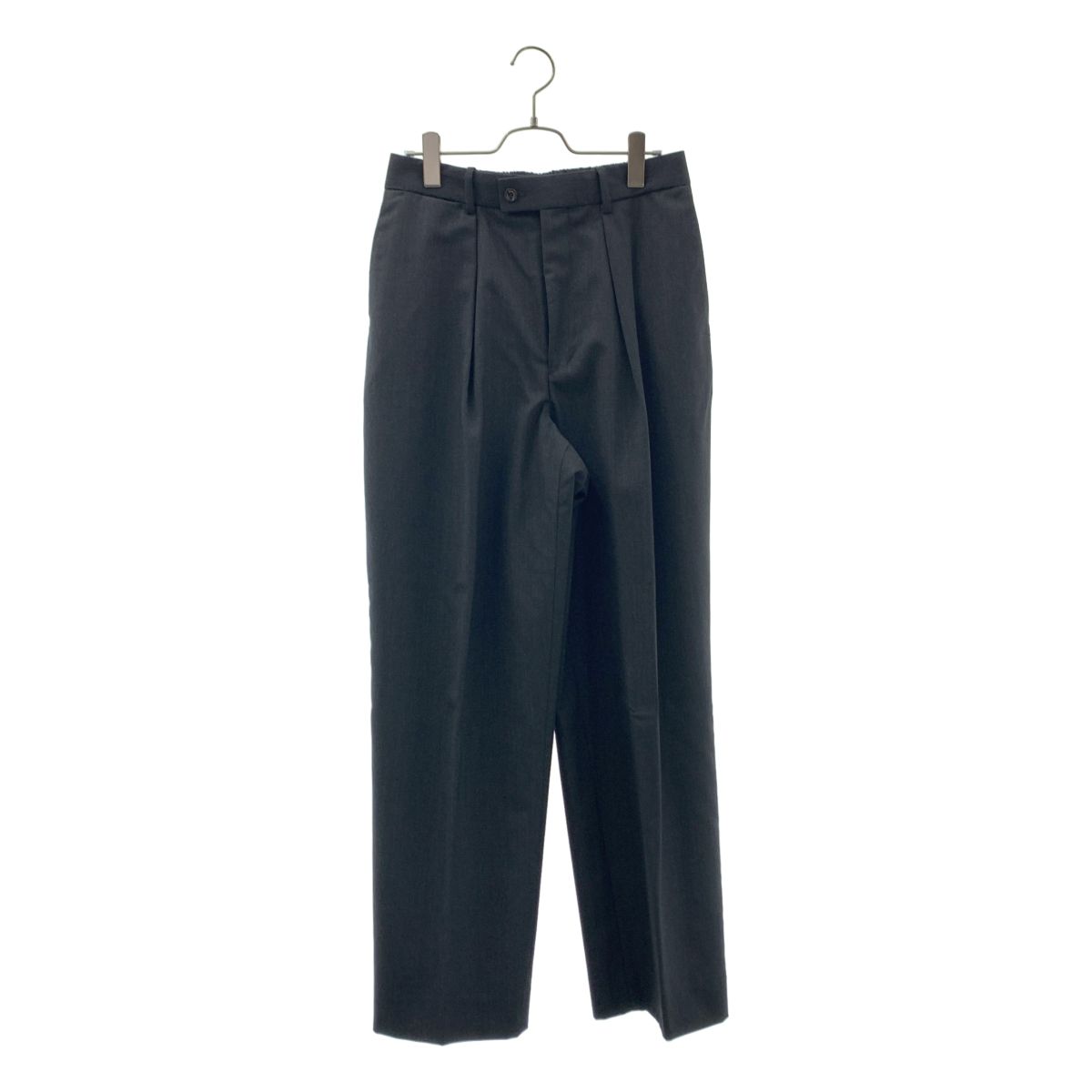 【美品】 MARKAWARE / マーカウェア | CLASSIC FIT TROUSERS ORGANIC WOOL TROPICAL / トロピカル ウール タック パンツ | 3 | ブラック系 | メンズ