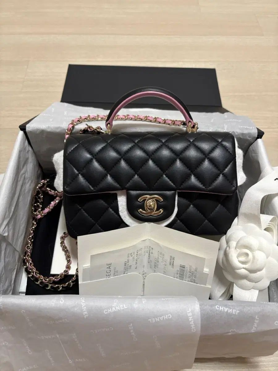 シャネル Classic ニューミニ トップハンドル BLACKPINK