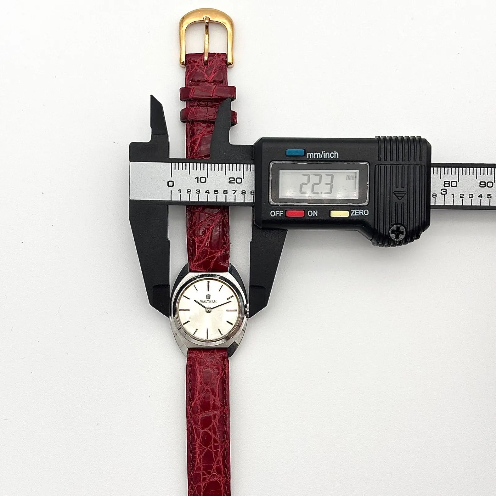 稼働品 Working item ウォルサム WALTHAM 腕時計 レディース Ladies 手 