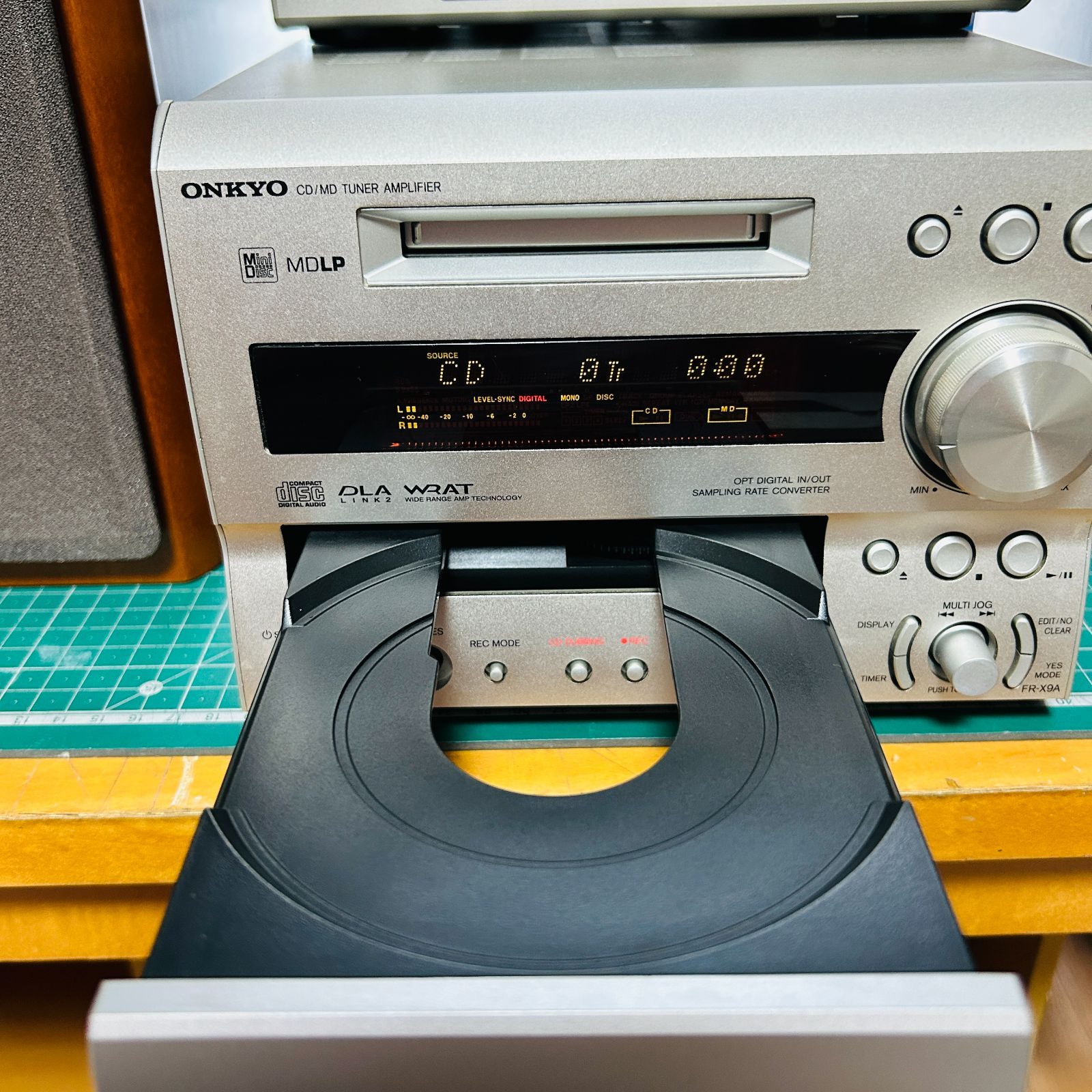 現状品】ONKYO オンキョー CD/MDチューナーアンプ FR-X9A【上位モデル