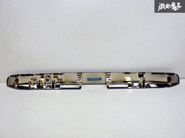 ストア出品！】トヨタ 純正 200系 ハイエース バックドアガーニッシュ