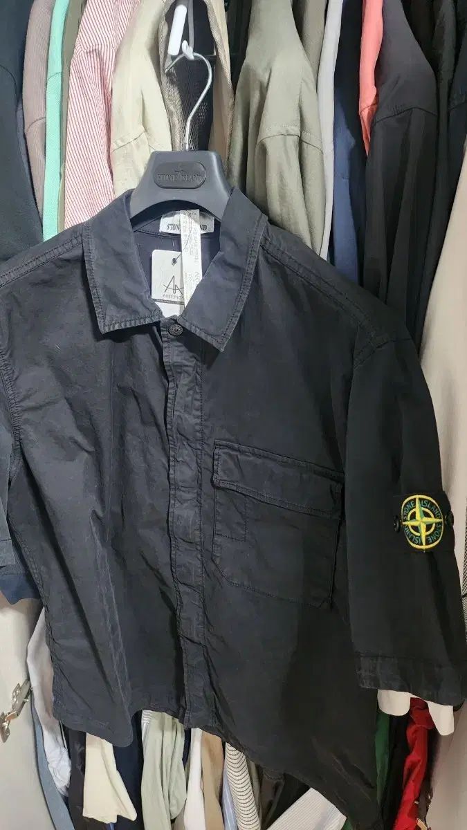 26ss ストーンアイランド 半袖 ジップアップ シャツ
