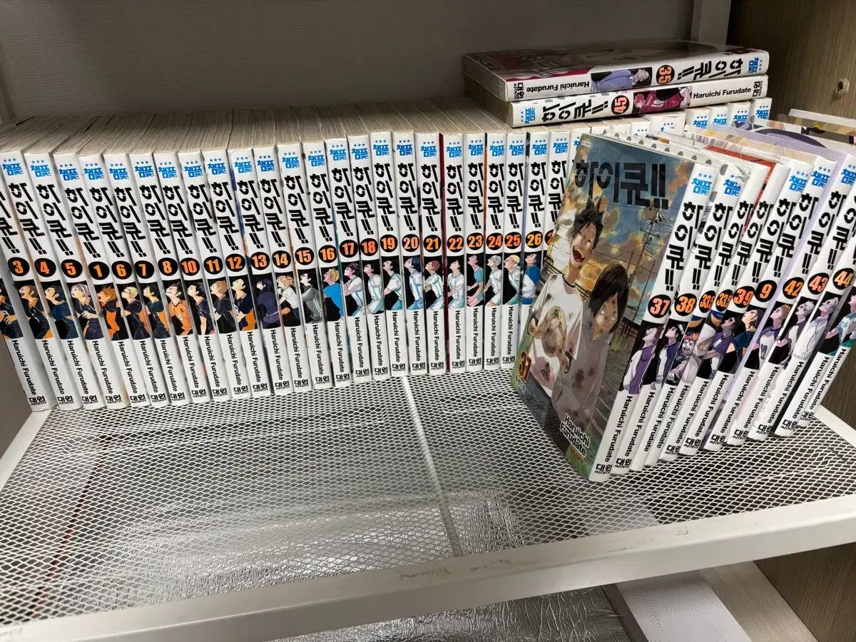 送料込み 16 ハイキュー 全巻 33 5 巻＋ガイドBOOK 含む