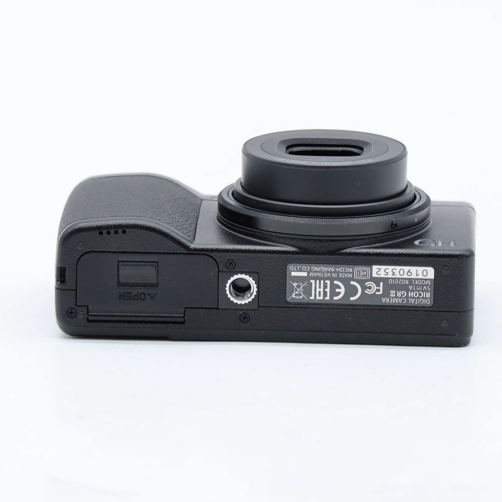 【ショット数 4,982回】RICOH（リコー）GR DIGITAL III ショット数5284回 Ricoh GR III ボディ #1227 - メルカリ