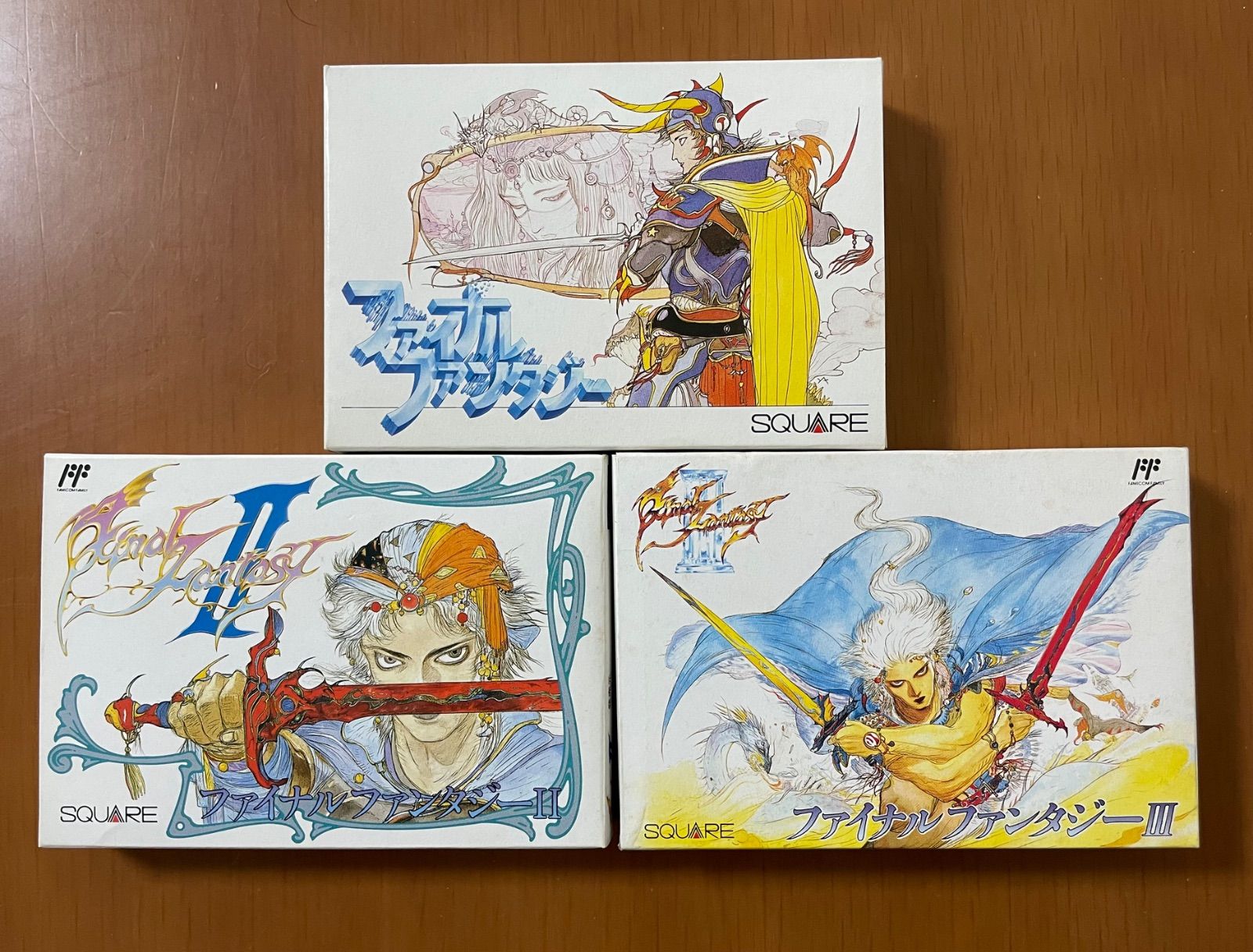 ファイナルファンタジーⅡ 【完品】 ファミコン 希少］FC ファイナルファンタジーⅠ Ⅱ Ⅲ 箱説付き 美品スクウェア