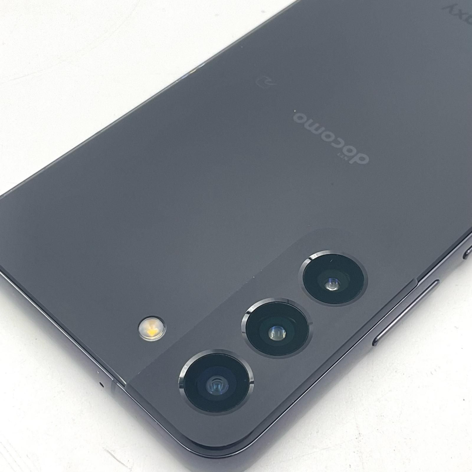 美品・SIMフリー】Galaxy S22 256GB ファントムブラック docomo - メルカリ