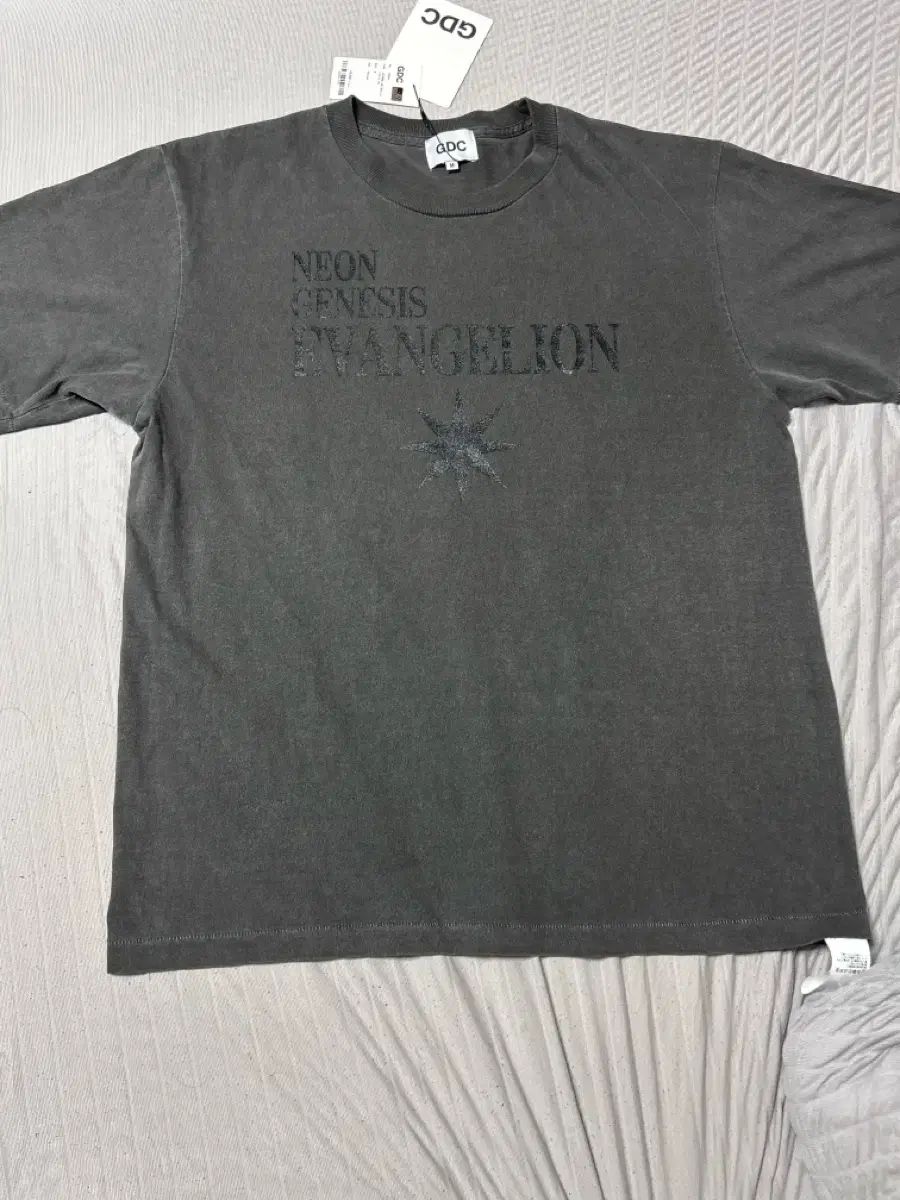 m コム・デ・ギャルソン x エヴァンゲリオン Tシャツ