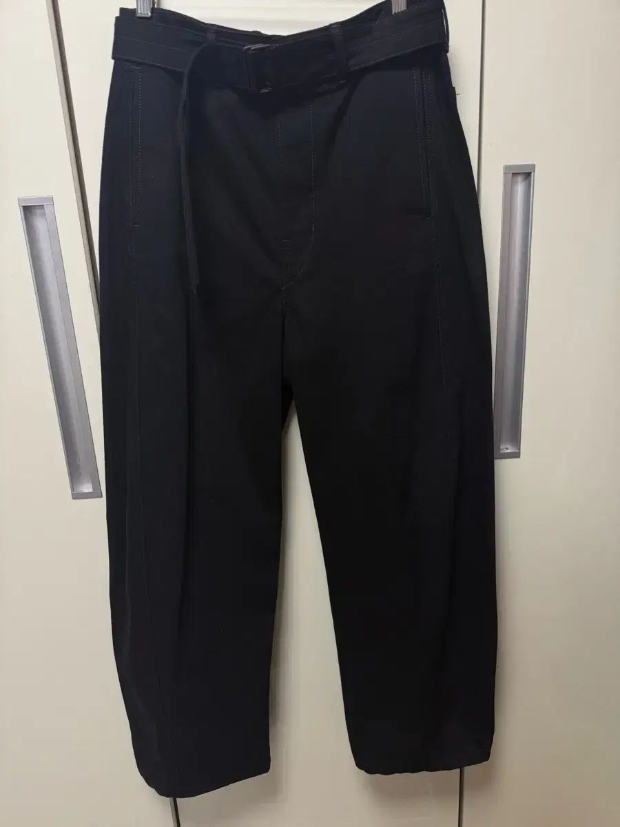 (M) ルメール ツイスト ベルト付き デニム パンツ