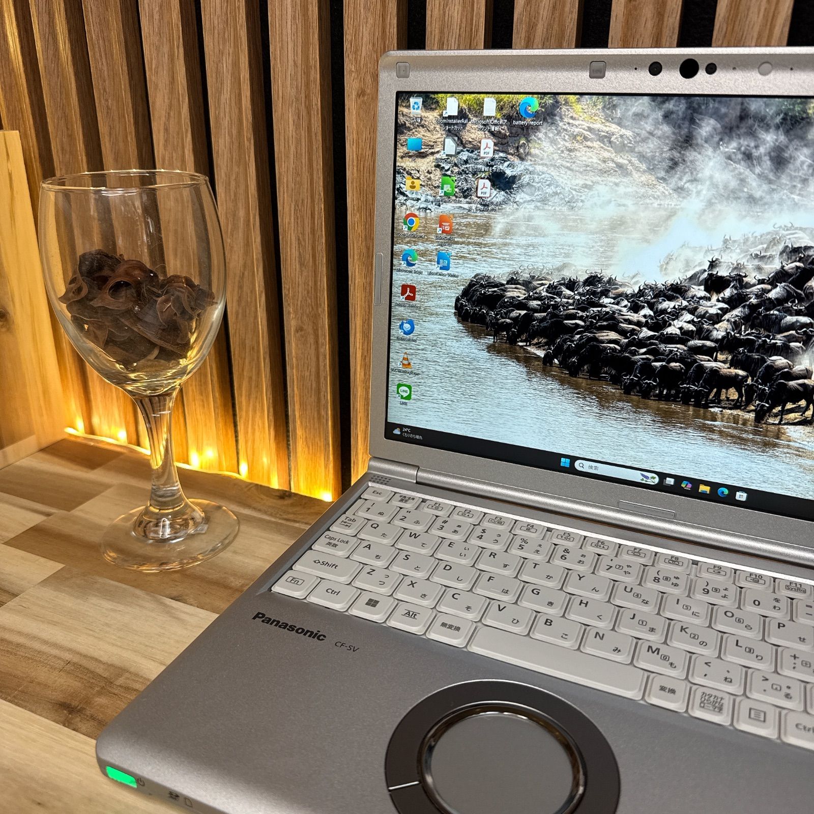 ☘️2022年モデル‼️Panasonic Let's note SV1☘️メモリ16GB☘️Core