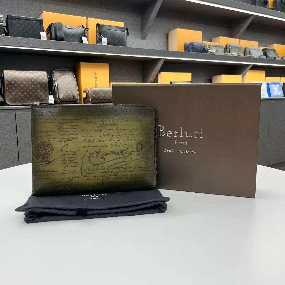 Berluti ベルルッティ スクリットレザー GM ニノ スクリット クラッチ 