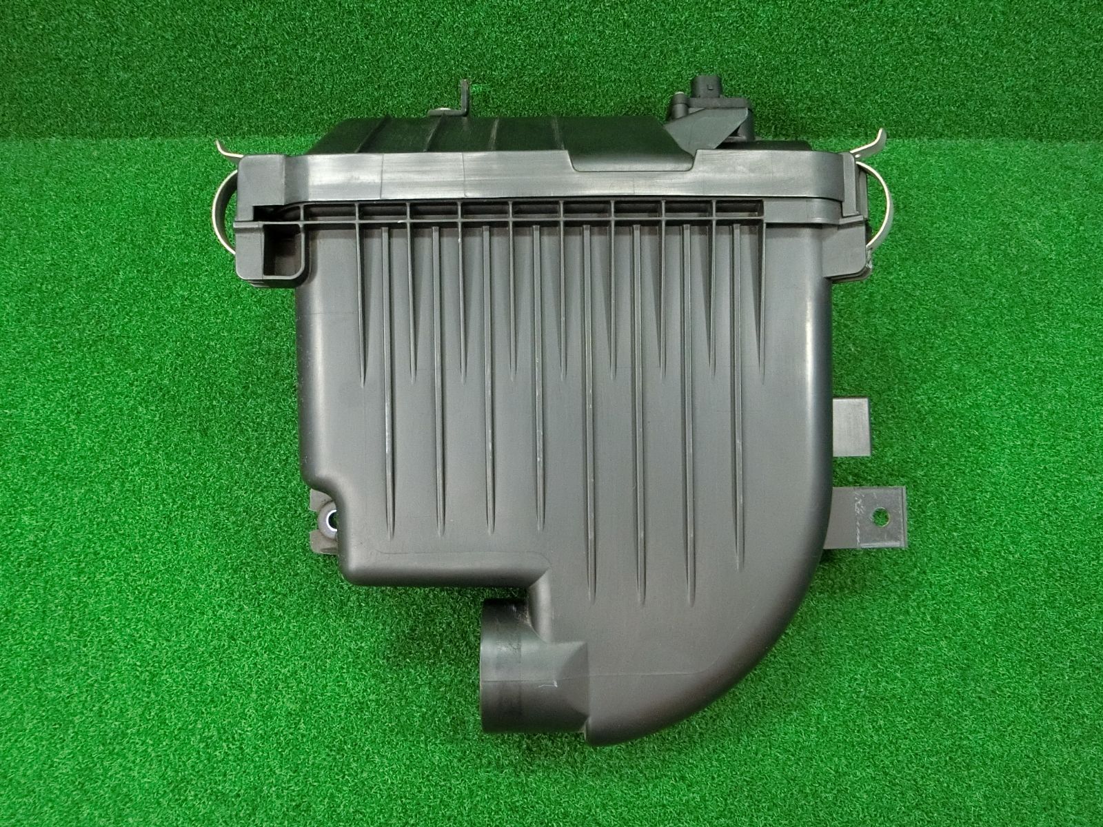 [15971] 送料無料 スズキ スイフト ZC72S 後期 エアクリーナーボックス ケース 13700-71L00