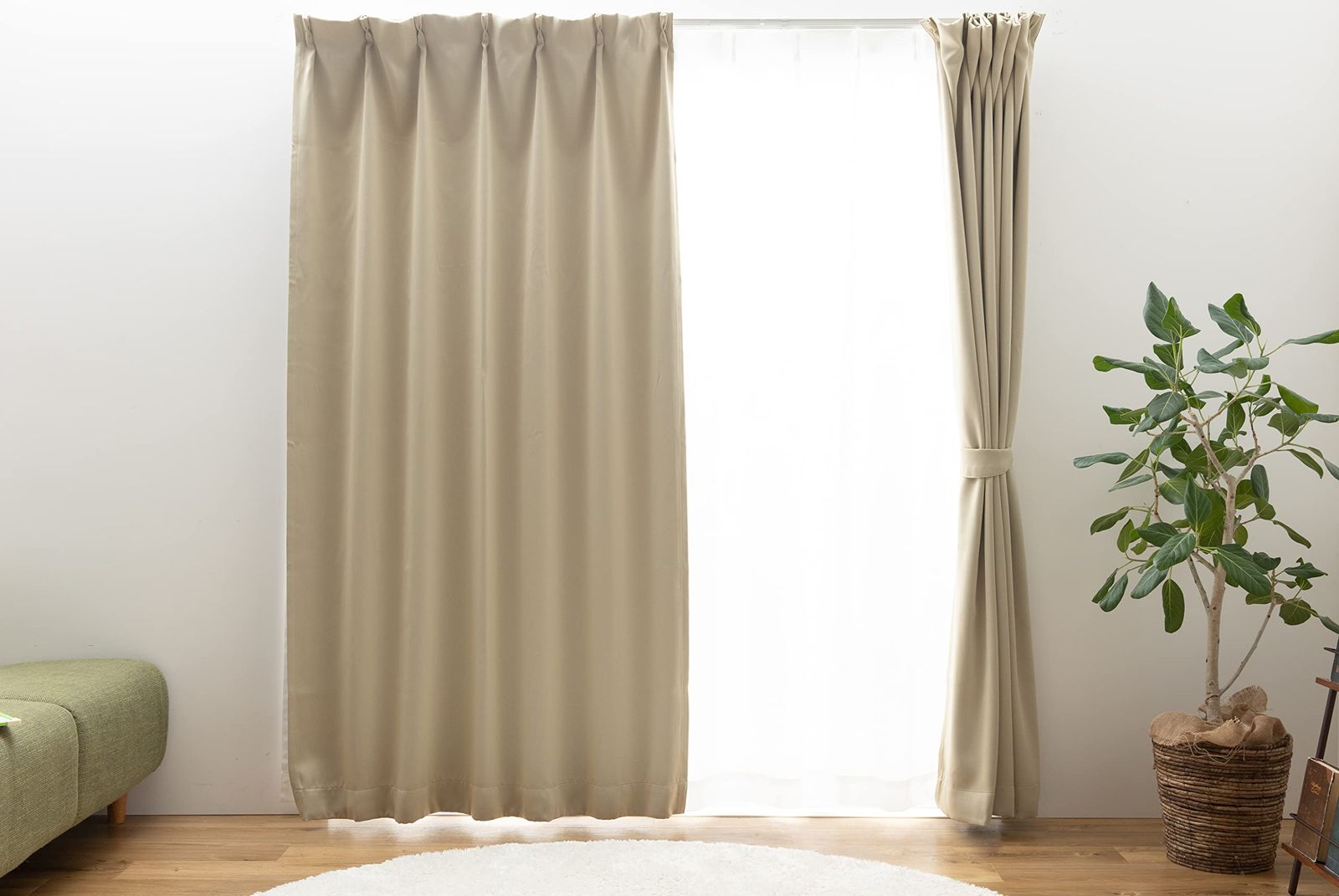 新品 ユニベール すぐに使えるセットカーテン(レース付き) 1級遮光 UV70%以上 ミラー 省エネ 幅200cm×丈215cm 2枚組 洗える ベージュ ブリンク