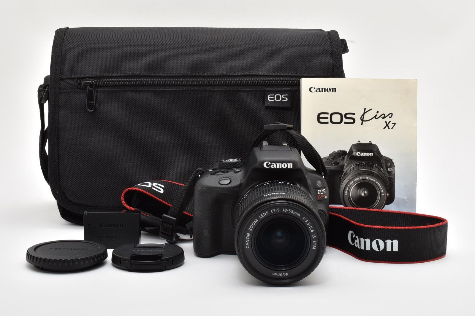 実用品 Canon キャノン EOS KISS X7 / EF-S 18-55mm 3.5-5.6 IS STM デジタル一眼カメラ レンズキット シャッター数2556枚と少ない #4183-9