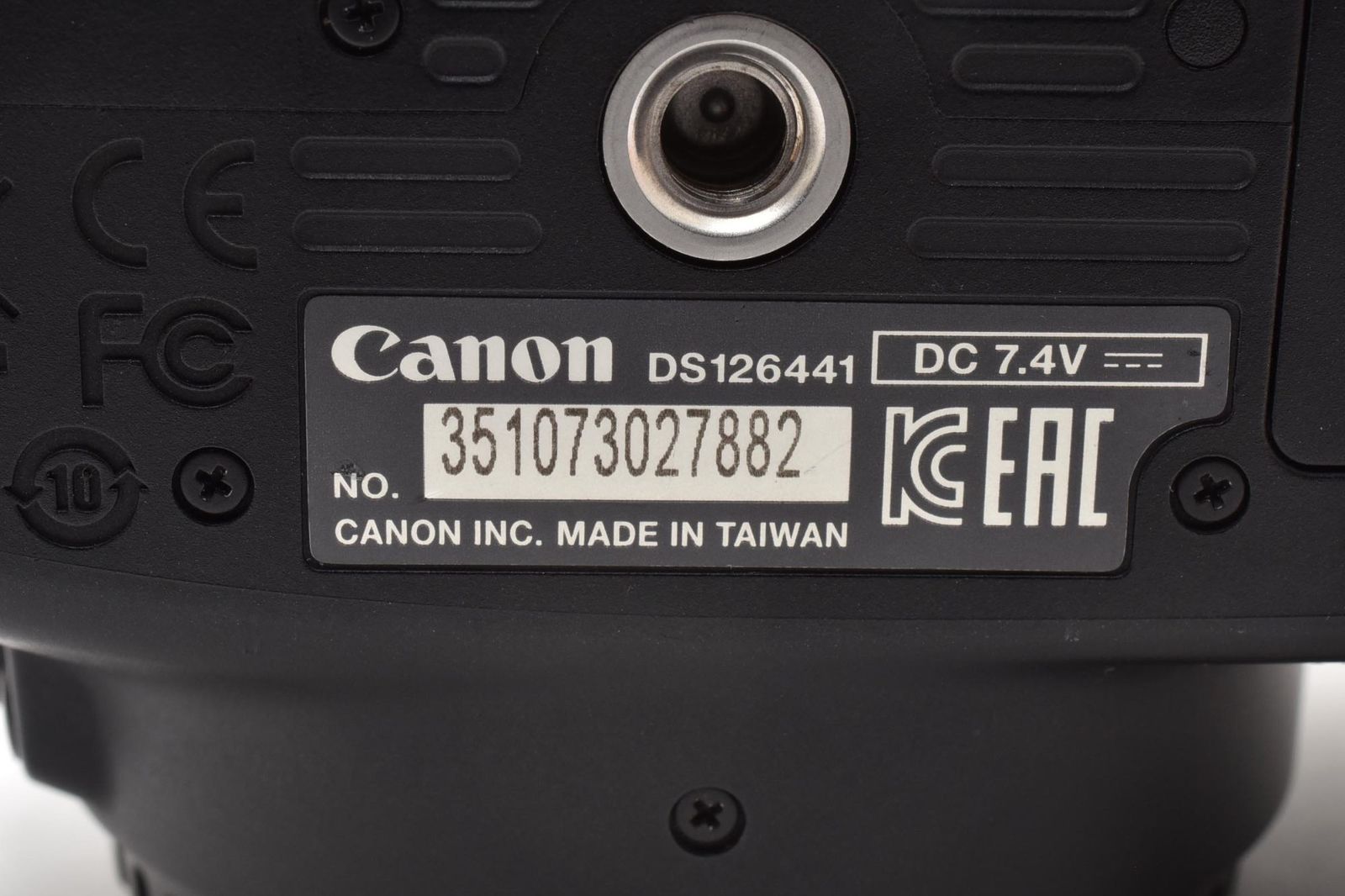 カメラ 実用品 Canon キャノン EOS KISS X7 ボディ デジタル一眼カメラ