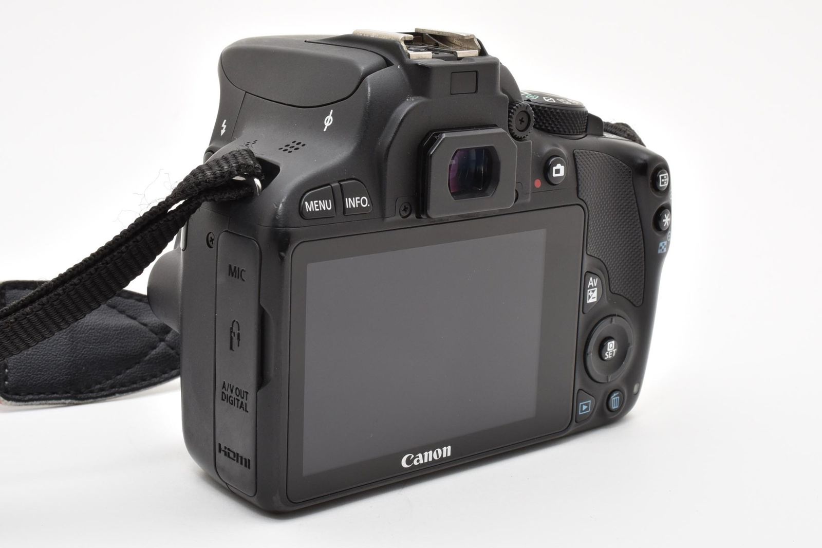 カメラ 実用品 Canon キャノン EOS KISS X7 ボディ デジタル一眼カメラ