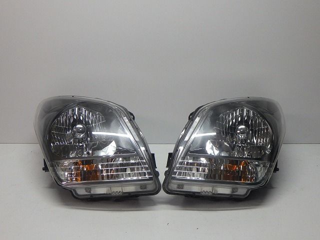 ワゴンR ヘッドライト 左右 HID MH23S リミテッド 100-59193 B 35120