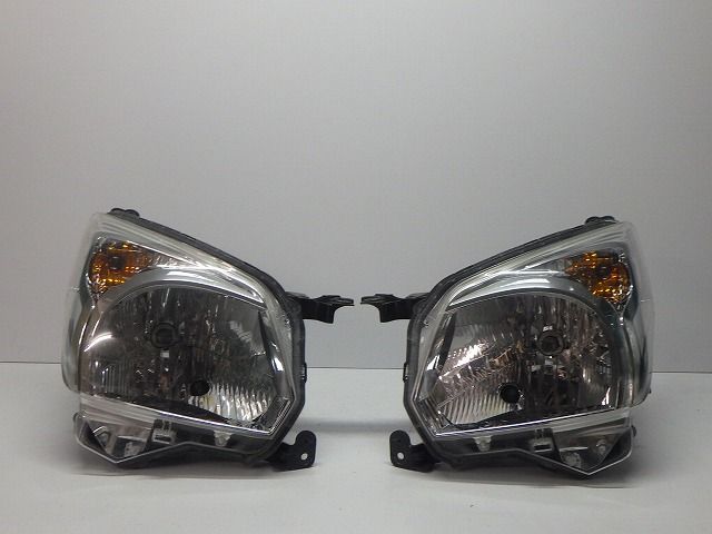 スペーシア　ヘッドライト　左右　ハロゲン　MK32S/42S　1870　NO　35100/35800-81M00　コーティング　260527203