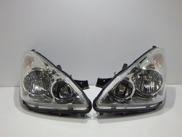 ウィッシュ ヘッドライト左右 ハロゲン ZNE 10/14 前期 68-1 81110/81150-68010 コーティング 綺麗 260527049
