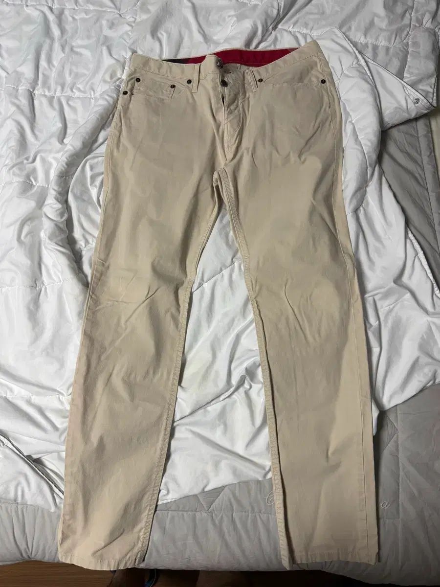 バーバリー ベージュ コットン パンツ