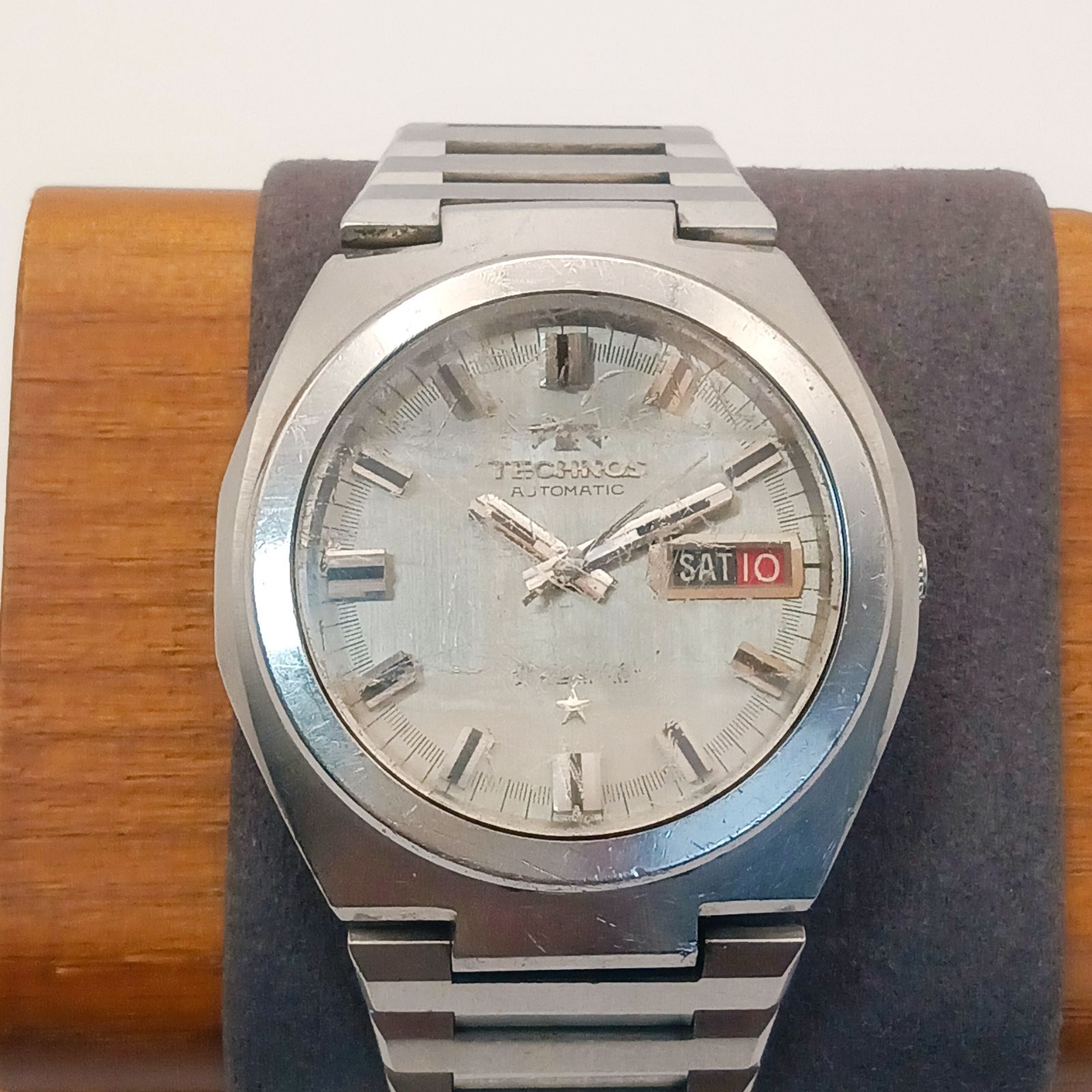 【稼働 良品】0528-2 TECHNOS Kaiser-II テクノス カイザー2 メンズ腕時計 自動巻き カットガラス デイデイト 純正ベルト