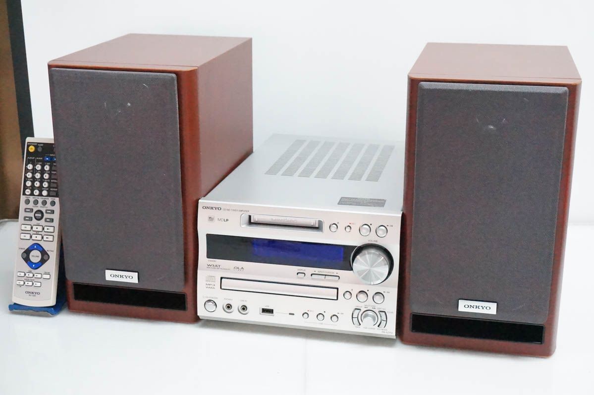 【中古】C ONKYOオンキヨー CD/MDチューナーアンプシステム X-N7FX ミニコンポ オーディオ