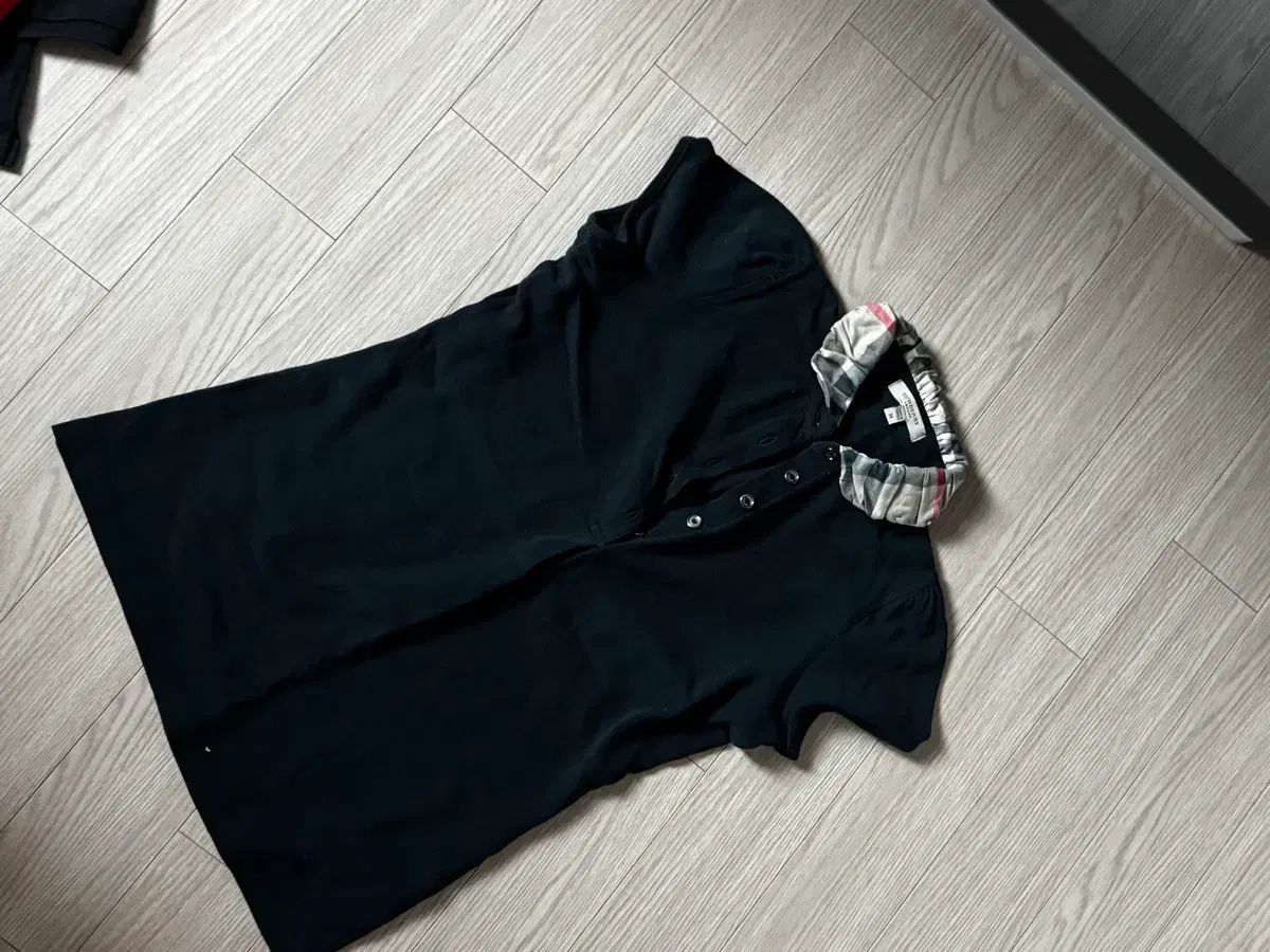 レディース バーバリー カラーTシャツ