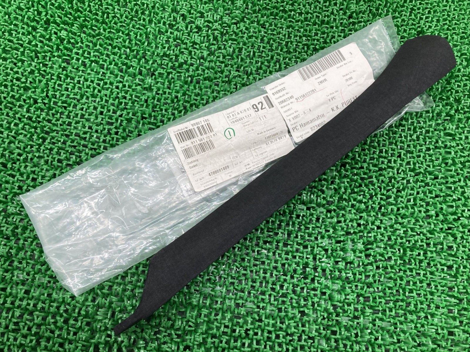 911 バーティカルルーフシール 右 91156122201 ポルシェ 純正 中古 未使用品 Ol