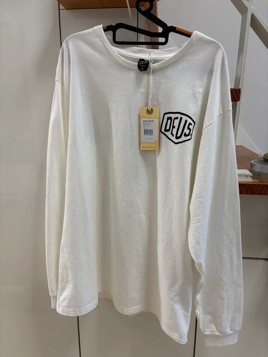 DEUS EX MACHINA ソウル カレッジ ロングスリーブ Tシャツ 白 L