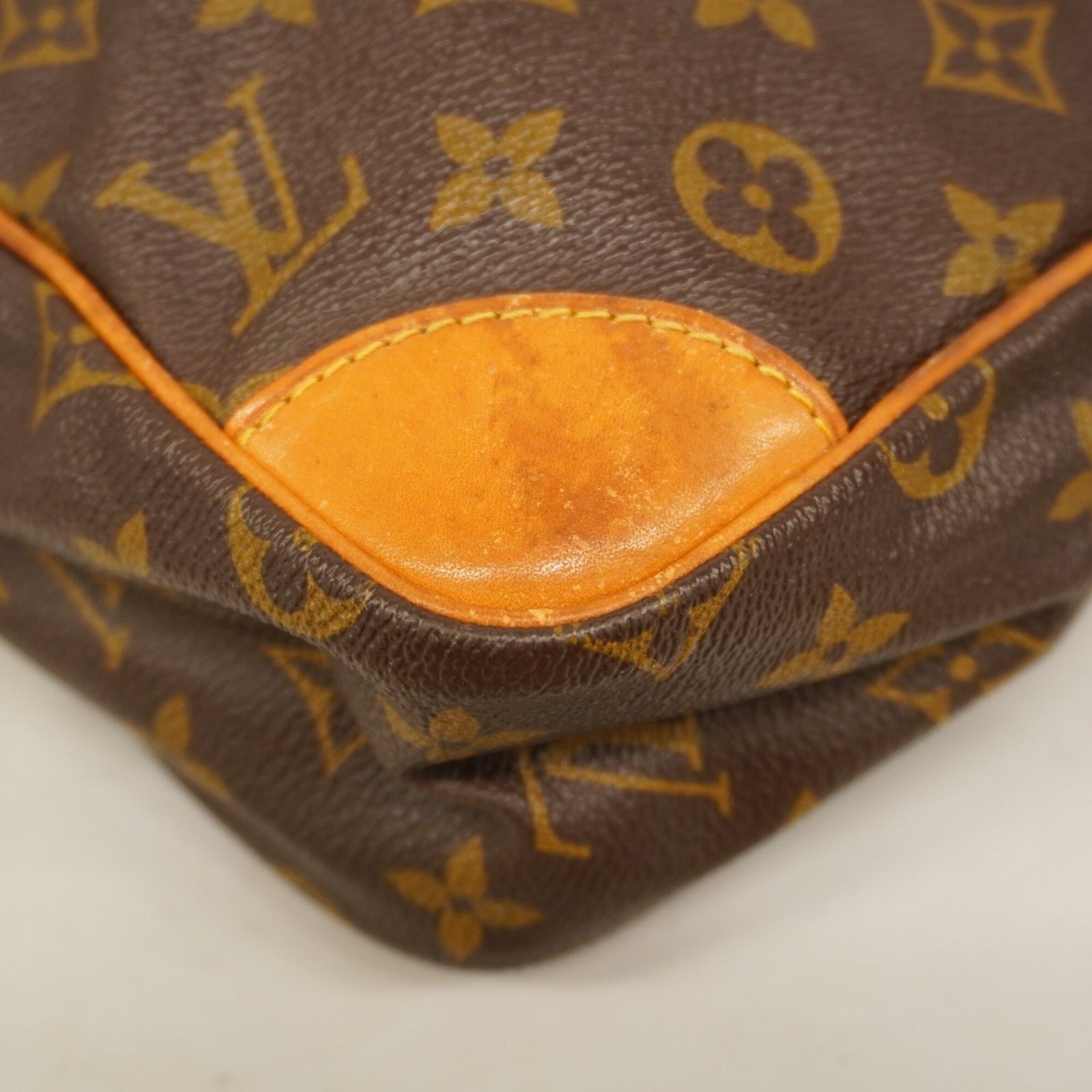 ルイ・ヴィトン(Louis Vuitton) ルイ・ヴィトン ショルダーバッグ 